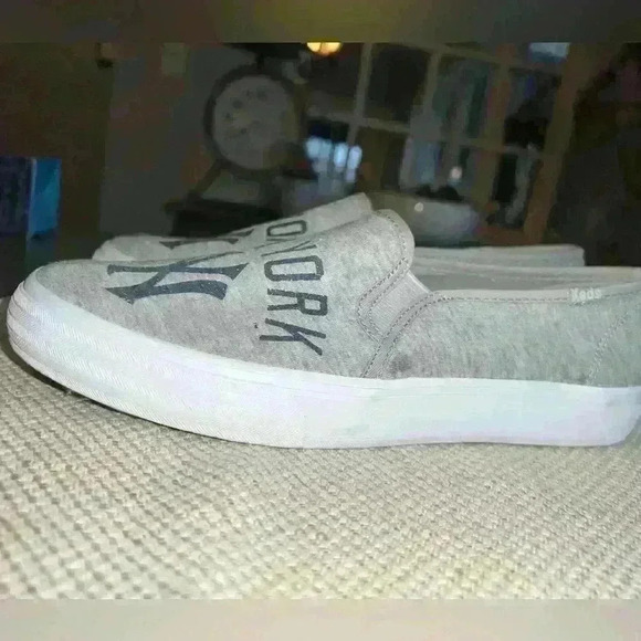 Women’s KEDS Double Decker MLB New York Yankees Gray Slip on Sneaker- Size 8.5 - Picture 8 of 14
